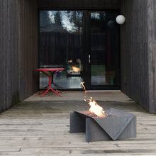 Load image into Gallery viewer, 30" Stahl Gas Fire Pit - Natural Gas